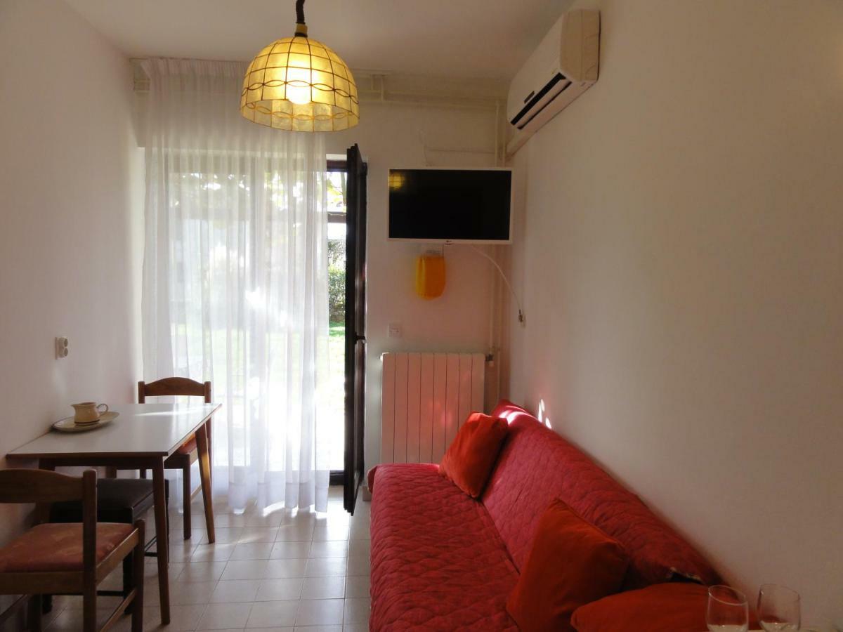 Nice And Cozy Apartment Ferry In ميدولين المظهر الخارجي الصورة