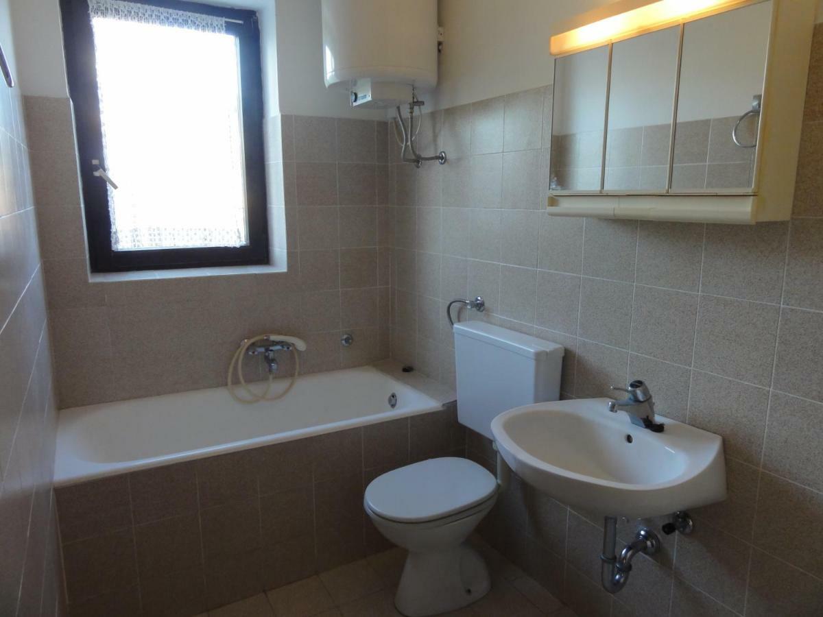 Nice And Cozy Apartment Ferry In ميدولين المظهر الخارجي الصورة