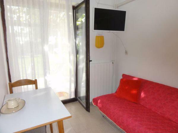 Nice And Cozy Apartment Ferry In ميدولين المظهر الخارجي الصورة