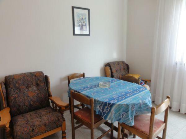 Nice And Cozy Apartment Ferry In ميدولين المظهر الخارجي الصورة